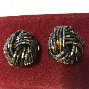 FREE WITH ANY PURCHASE ✨clip Earrings